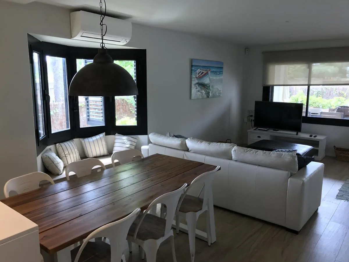 Holiday home Stylish Beach House 600M To Sea Cubelles
